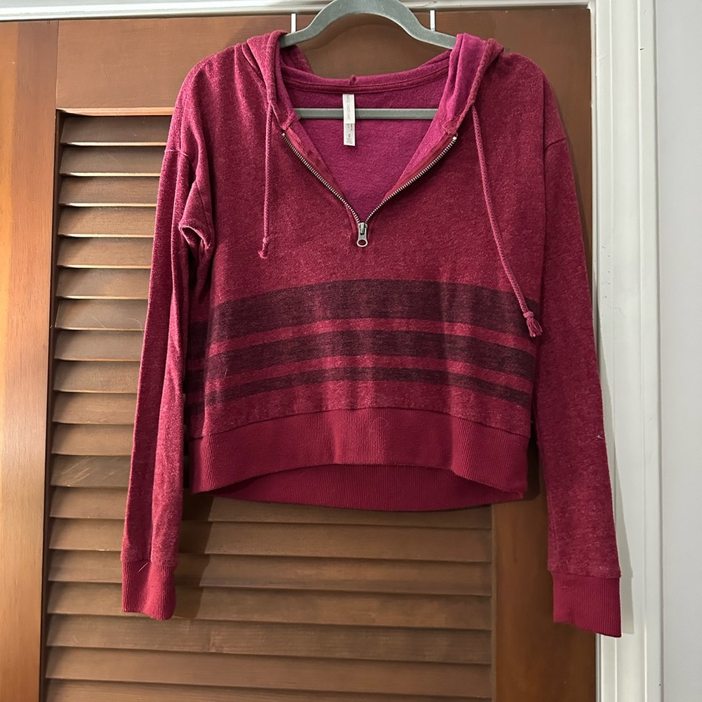Cropped hoodie